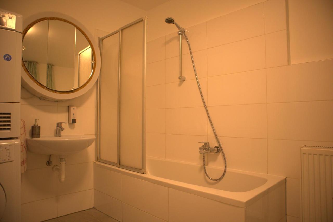 Brilliant Souterrain Apt. - Prater Amuesement Park Apartment Виена Екстериор снимка